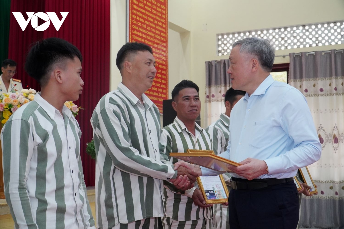 Phó Thủ tướng Nguyễn Hòa Bình: "Đặc xá chỉ là khởi đầu của hành trình hướng thiện"